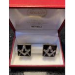 A PAIR OF 18 CARAT YELLOW GOLD FRONTED WITH 18 CARAT WHITE GOLD CUFF LINKS EACH DECORATED WITH A