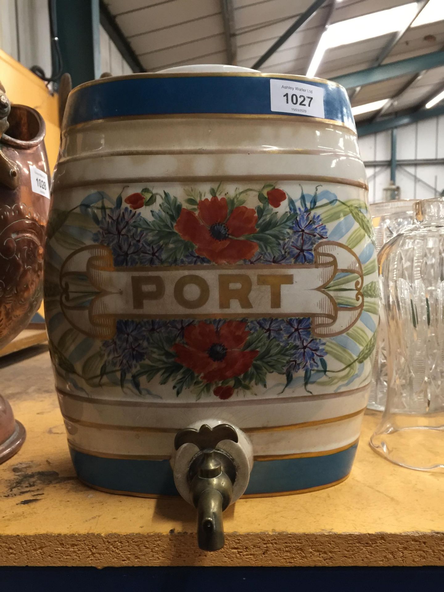 A LARGE STONEWARE PORT BARREL WITH BOTTOM TAP HEIGHT 28CM