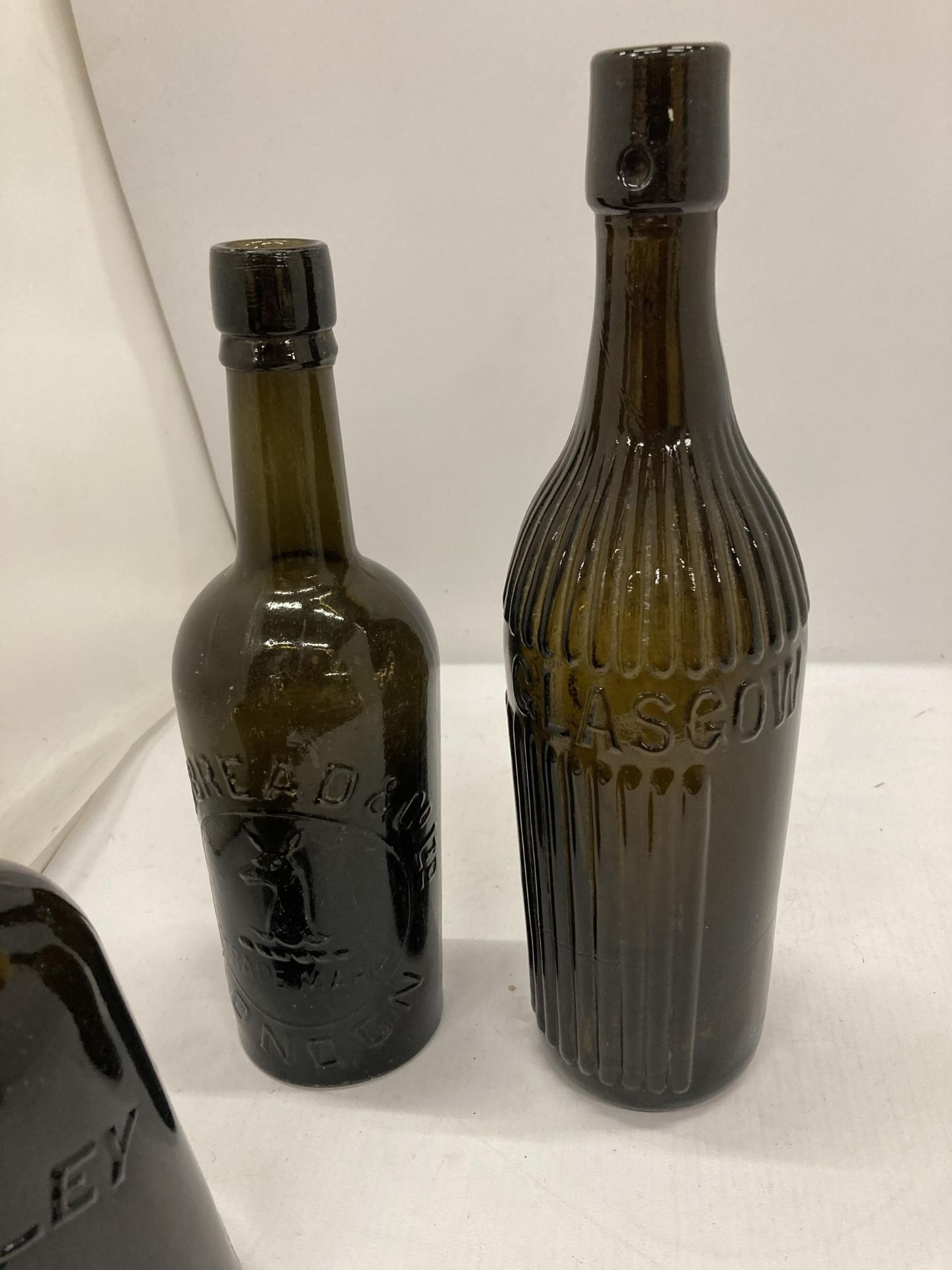 FIVE VARIOIUS VINTAGE BOTTLES - Image 3 of 3