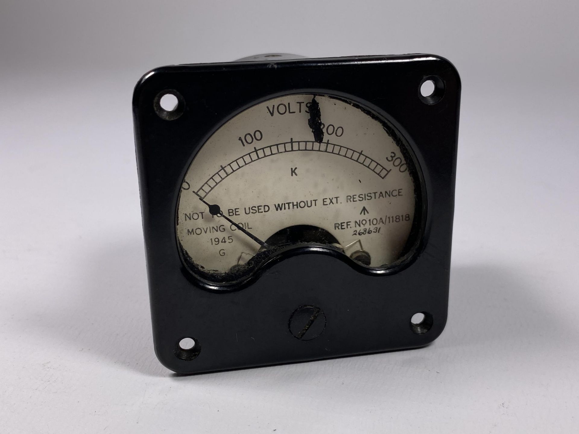 A MILITARY AIR MINISTRY GAUGE