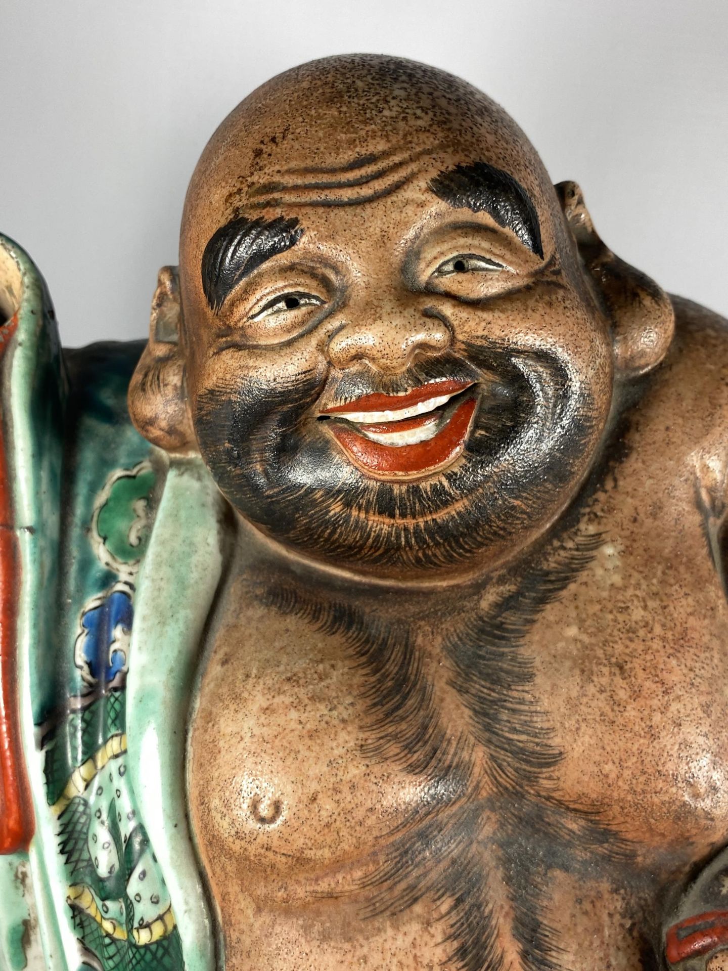 A LARGE JAPANESE MEIJI PERIOD (1868-1912) POTTERY MODEL OF HOTEI WEARING CHINESE DRAGON DESIGN ROBE, - Image 2 of 5