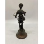 A BRONZE MODEL OF A BOY FISHERMAN, HEIGHT 20CM