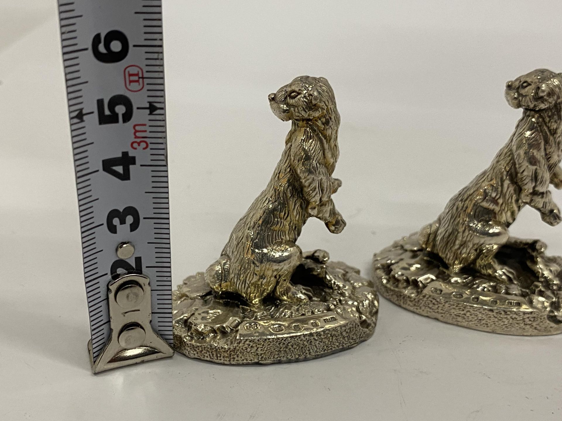 TWO HALLMARKED SILVER FILLED CAMELOT SILVERWARE LTD OTTER FIGURES - Image 3 of 4