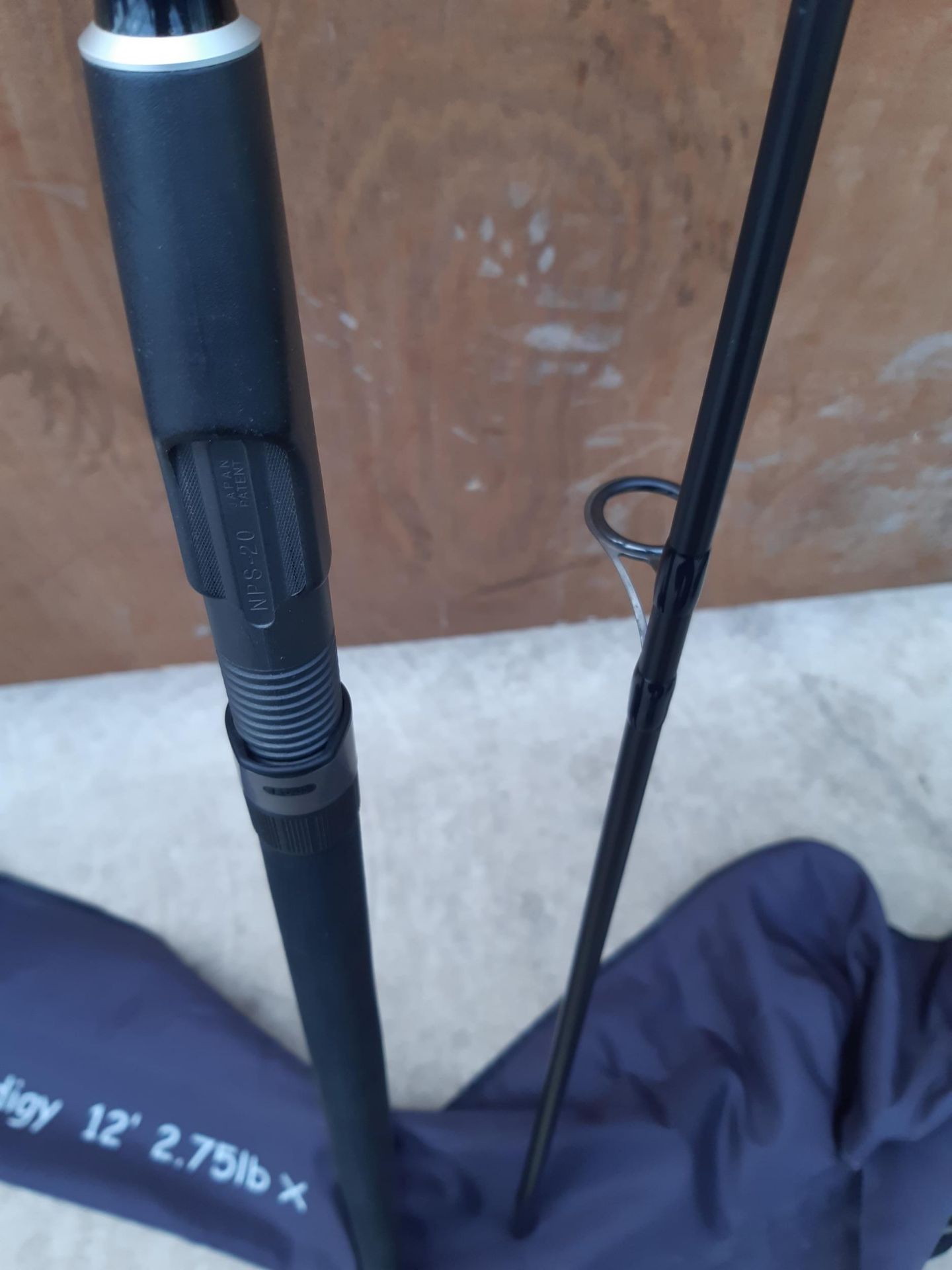 A 12FT 2.75LB GREYS PRODIGY CARP FISHING ROD. VENDOR STATES IT HAS ONLY BEEN USED TWICE - Image 7 of 8