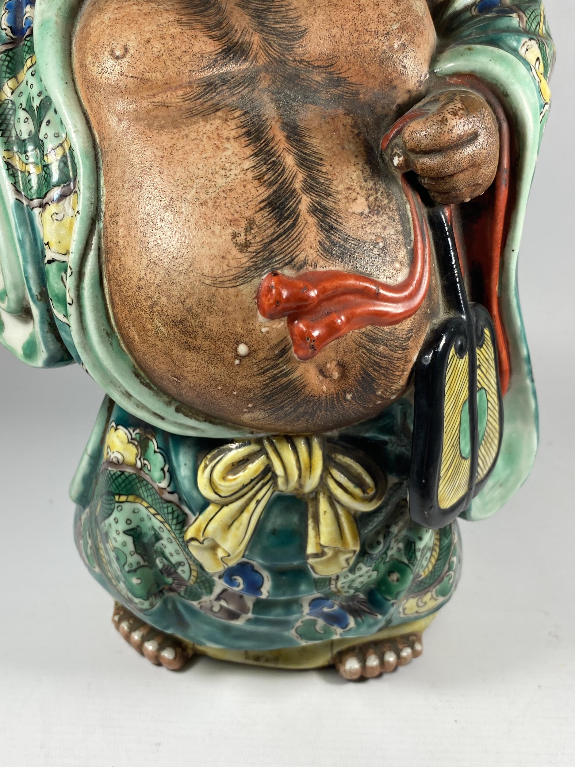 A LARGE JAPANESE MEIJI PERIOD (1868-1912) POTTERY MODEL OF HOTEI WEARING CHINESE DRAGON DESIGN ROBE, - Image 3 of 5