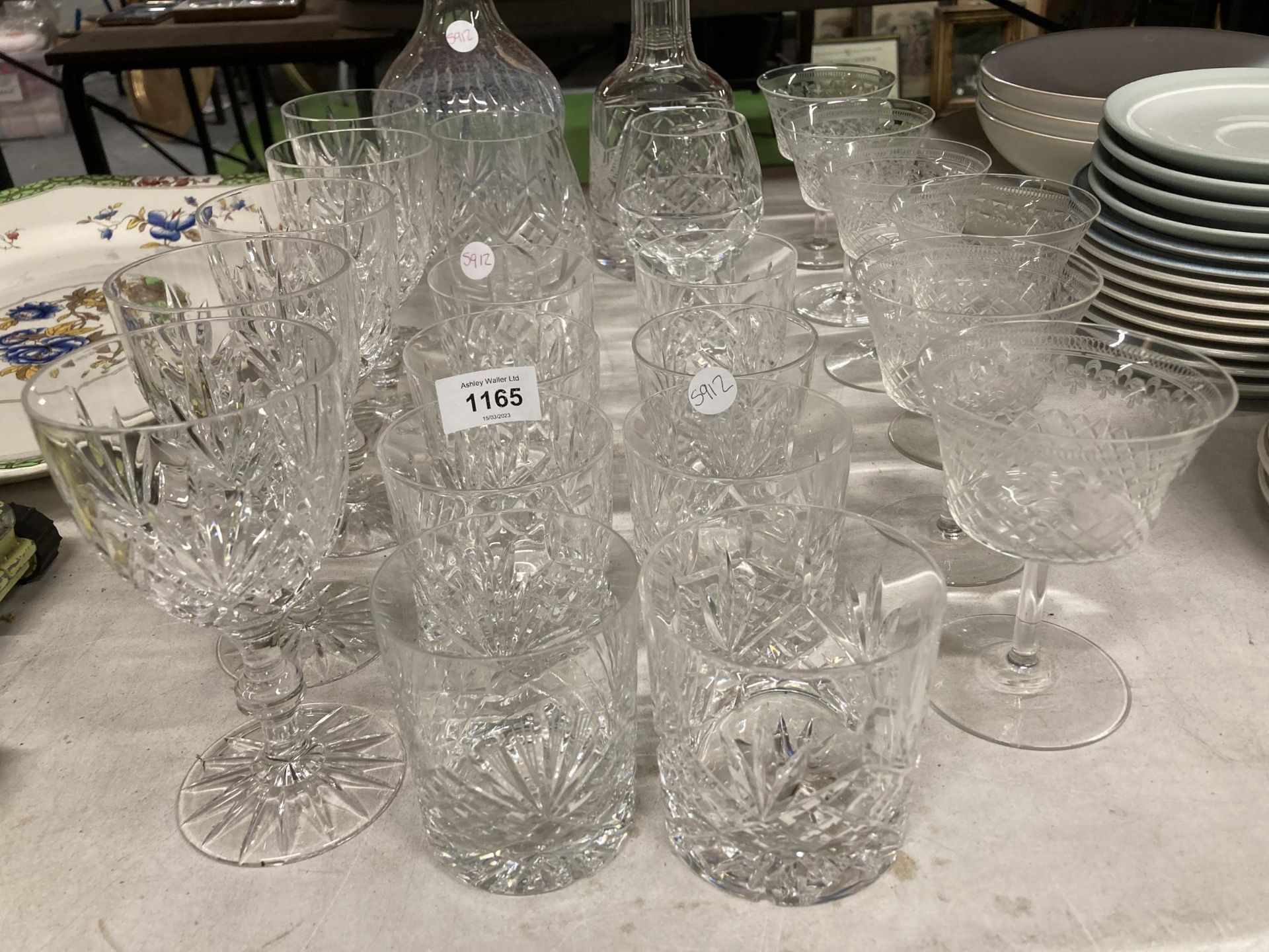 A QUANTITY OF GLASSES TO INCLUDE DECANTERS, WINE, TUMBLERS, ETC - Image 3 of 3