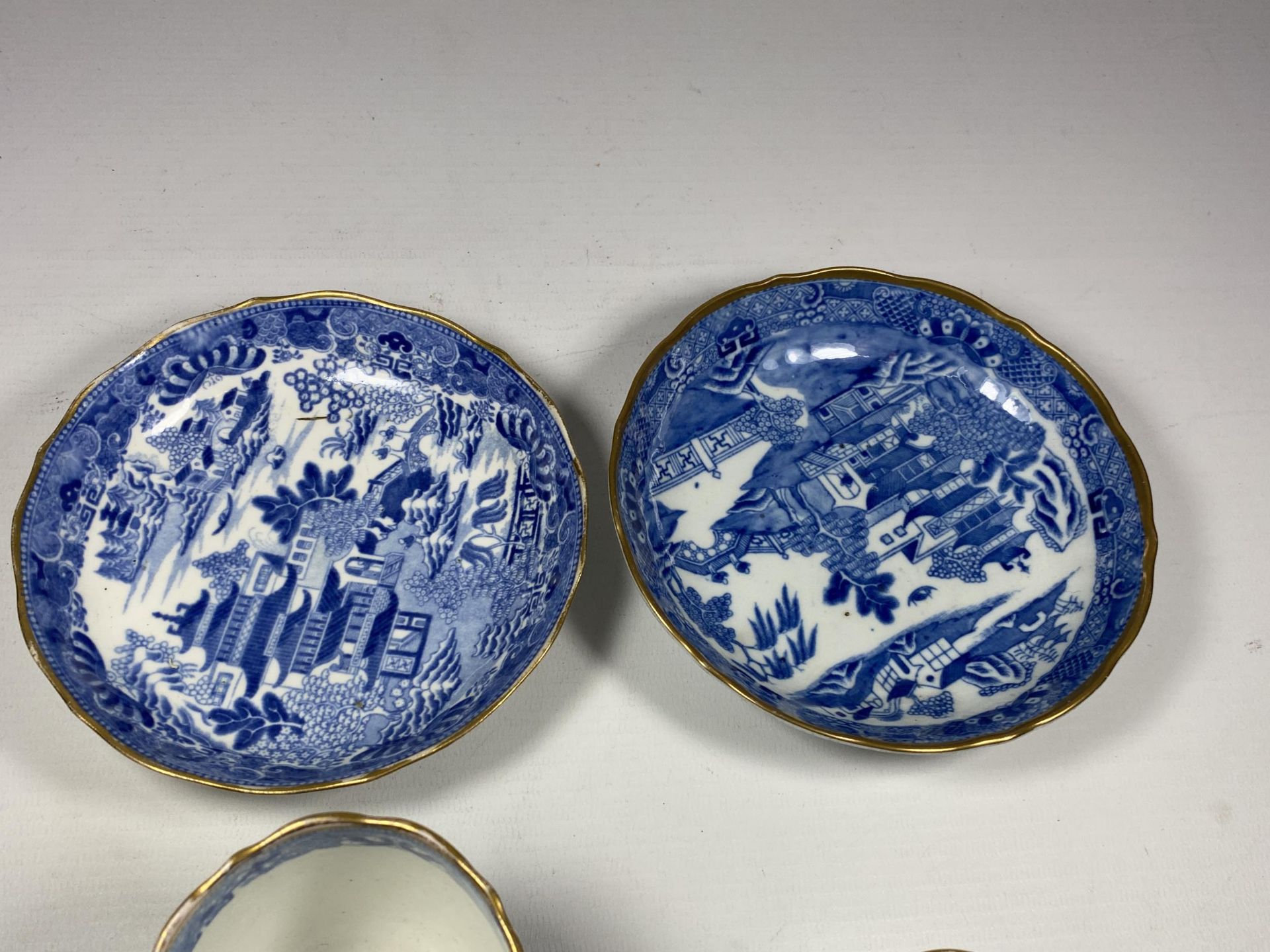TWO CHINESE QING EXPORT BLUE AND WHITE PORCELAIN CUPS & SAUCERS, CUP HEIGHT 6.5CM - Image 4 of 6