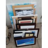 AN ASSORTMENT OF FRAMED PRINTS AND PICTURES