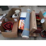 AN ASSORTMENT OF HOUSEHOLD CLEARANCE ITEMS TO INCLUDE LAMPS AND RUGS ETC