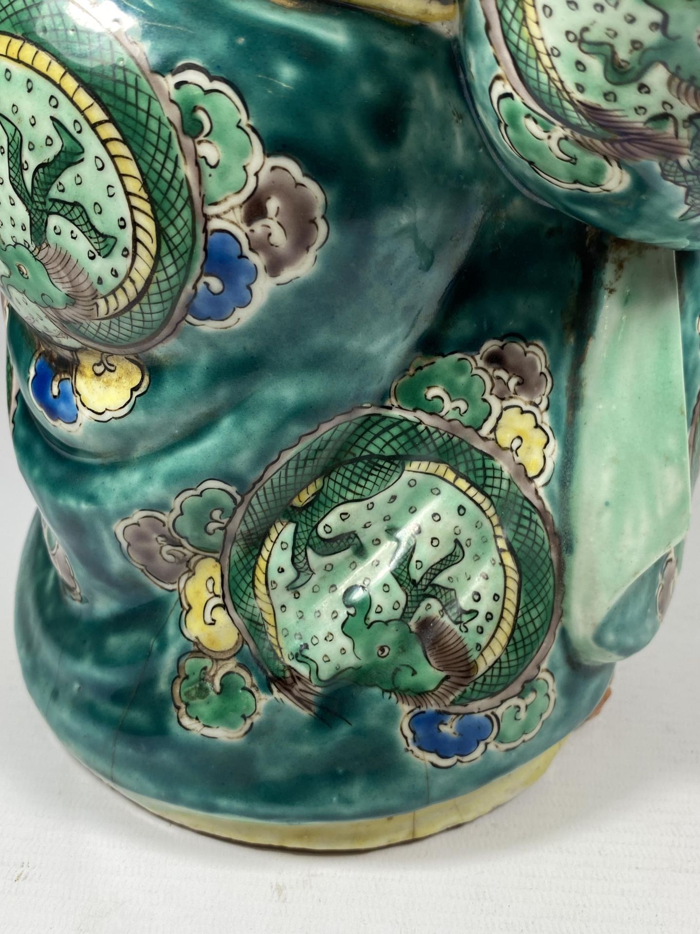 A LARGE JAPANESE MEIJI PERIOD (1868-1912) POTTERY MODEL OF HOTEI WEARING CHINESE DRAGON DESIGN ROBE, - Image 5 of 5