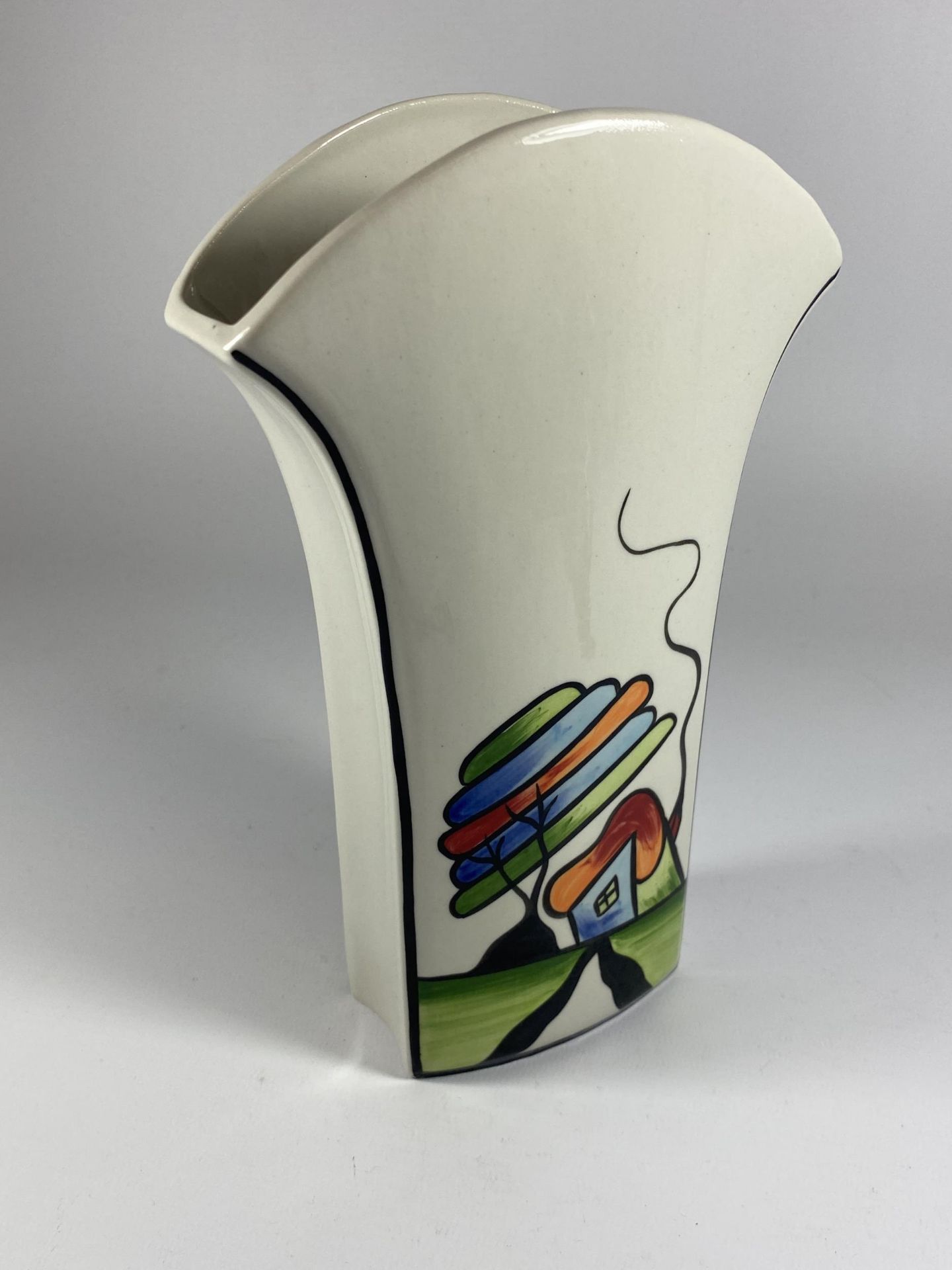 A LORNA BAILEY FANTASIA COTTAGE PATTERN VASE - Image 2 of 3