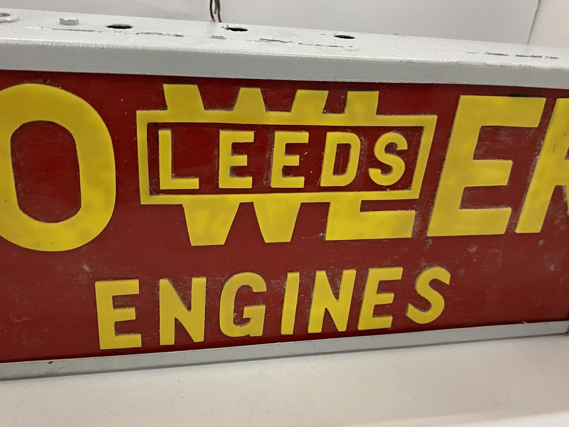 A FOWLER LEEDS ENGINES ILLUMINATED BOX SIGN, 24 X 57 X 10CM - Image 2 of 2