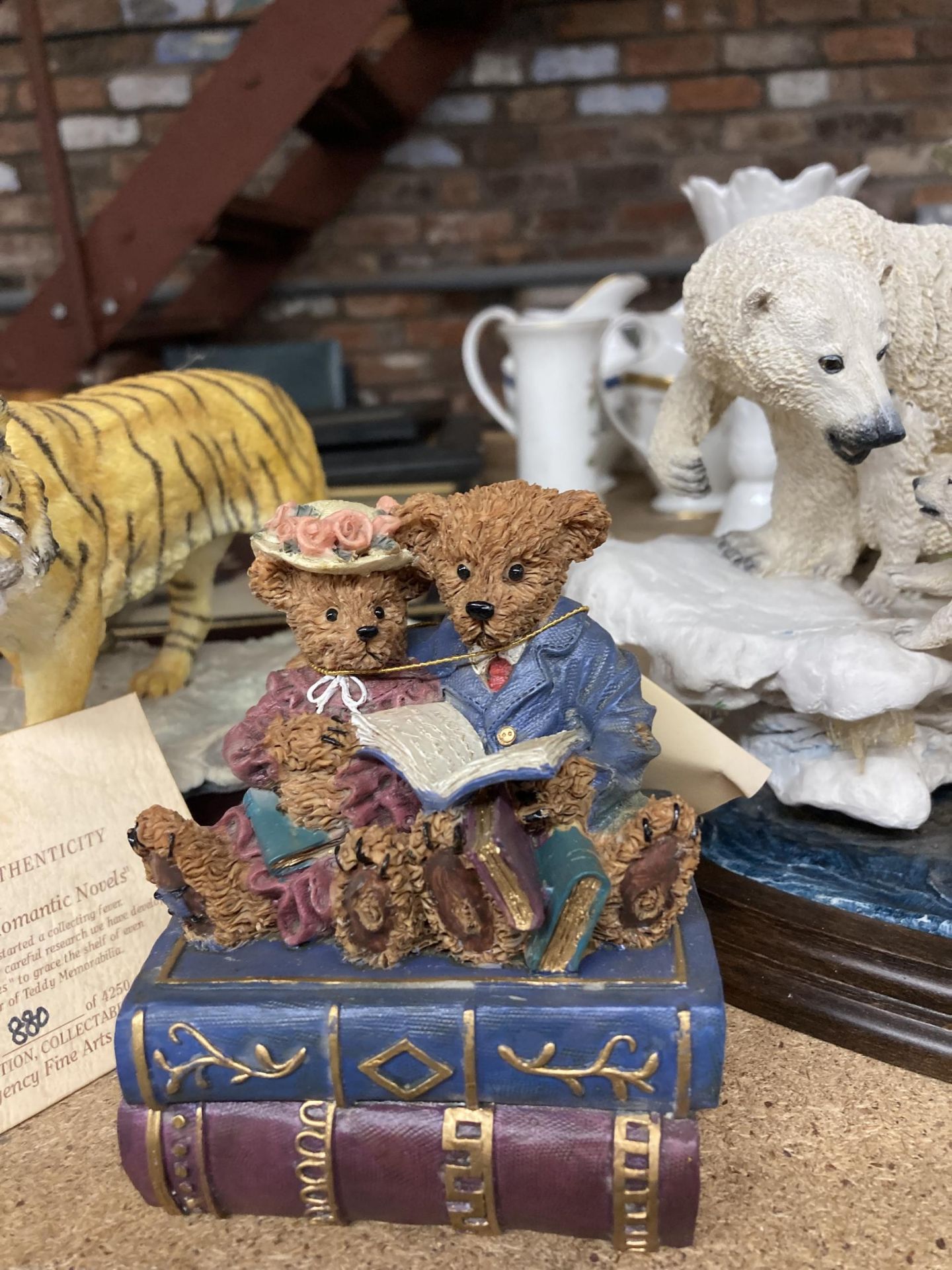 THREE REGENCY FINE ARTS FIGURES TO INCLUDE POLAR BEARS, TIGERS AND TEDDY BEARS - Image 3 of 4