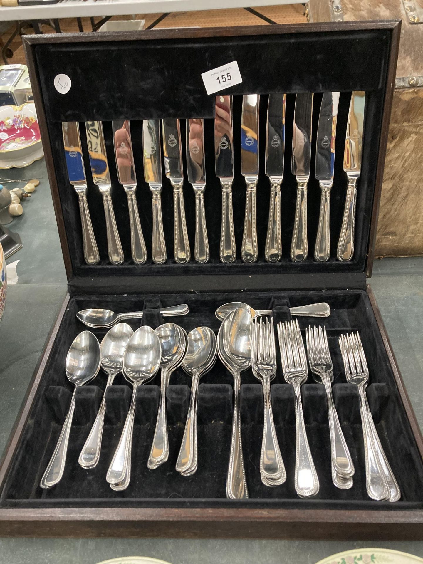 A CANTEEN OF SHEFFIELD CUTLERY IN A MAHOGANY BOX