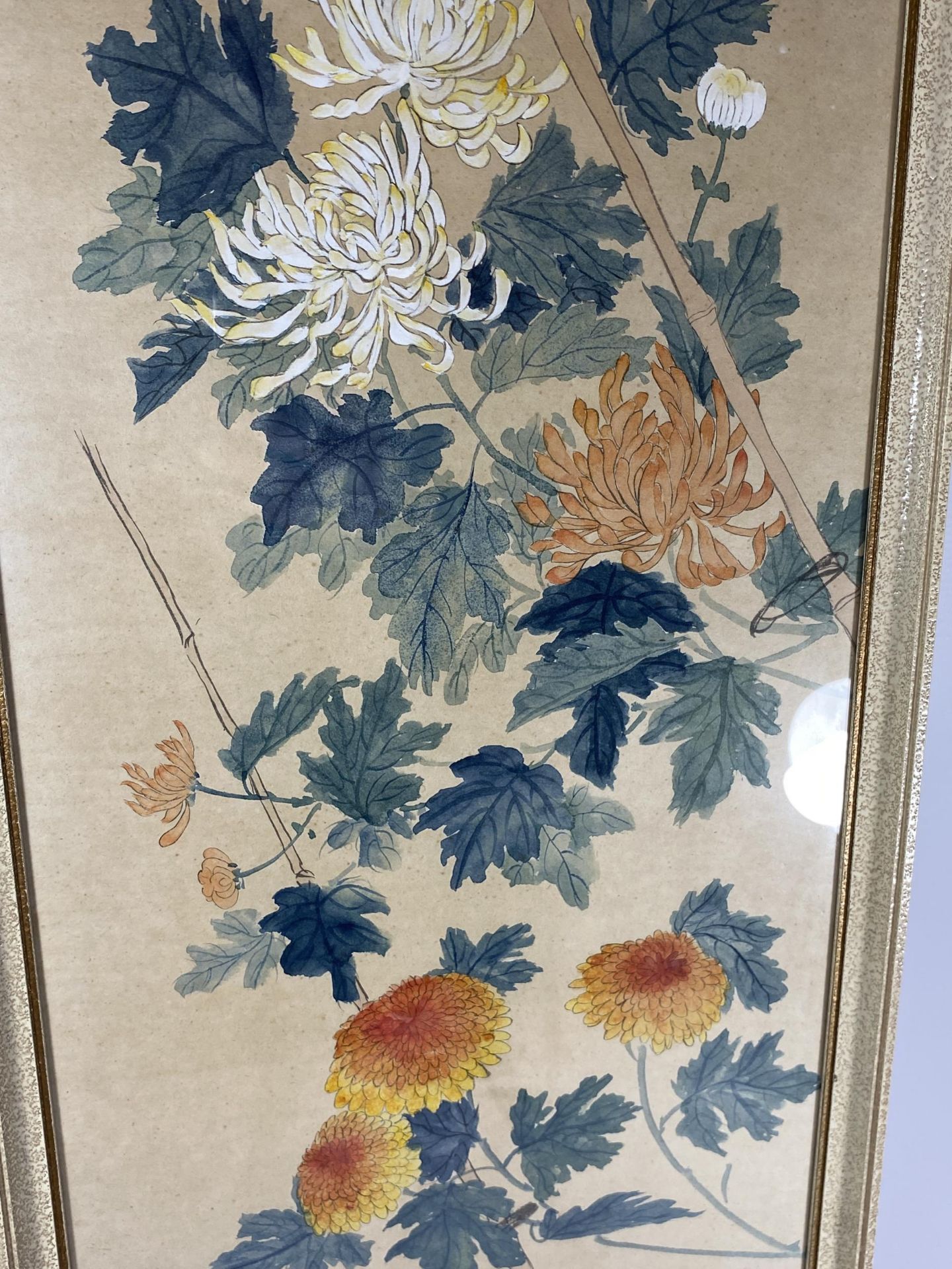 A FRAMED ORIENTAL WATERCOLOUR ON RICE PAPER DEPICTING A BIRD, UNSIGNED, 94 X 33CM - Image 3 of 4