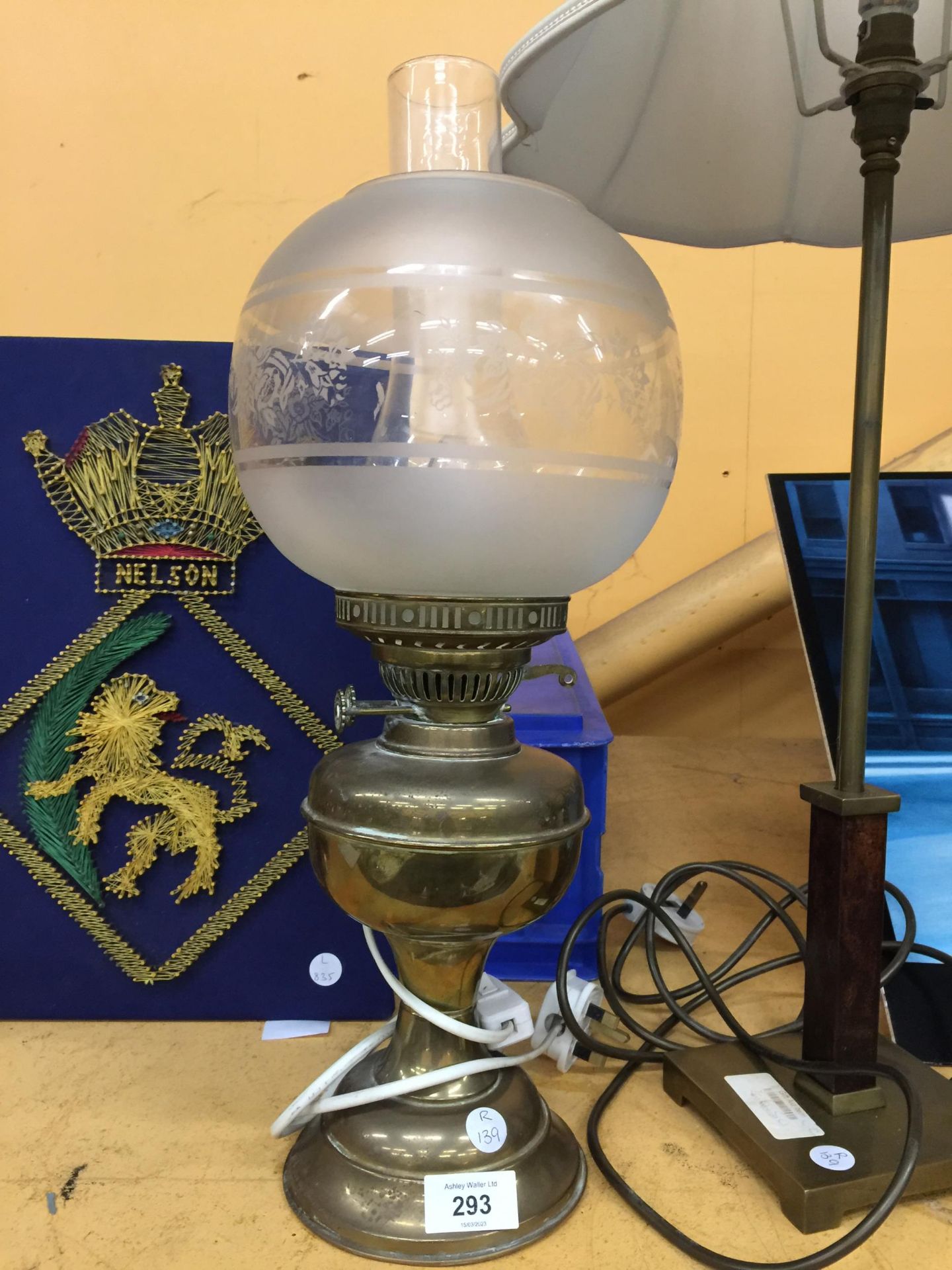 TWO LAMPS TO INCLUDE A BRASS OIL LAMP WITH GLASS FUNNEL AND SHADE AND A FRUTHER MODERN LAMP - Image 2 of 3