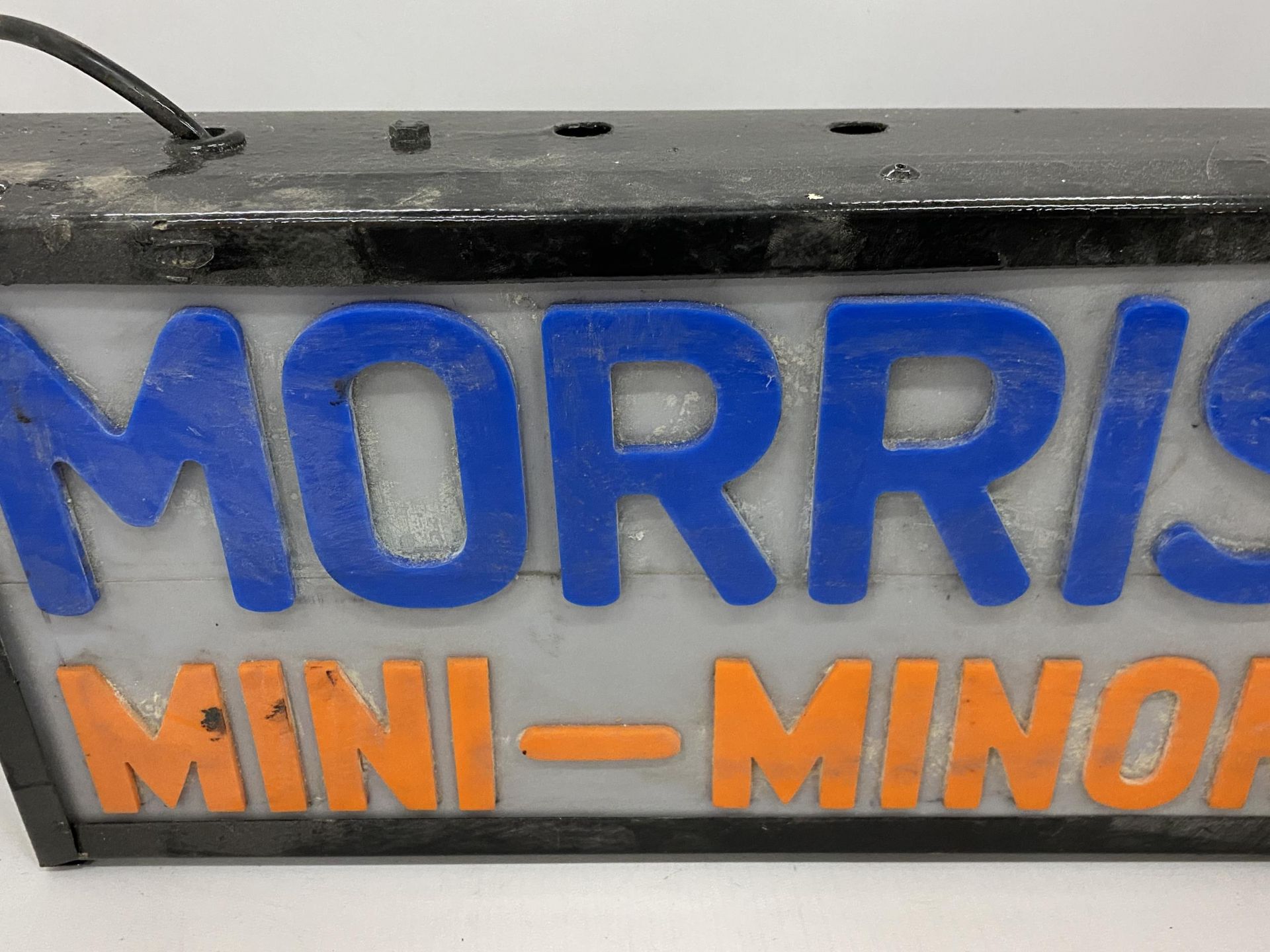 A MORRIS MINI-MINOR ILLUMINATED BOX SIGN, 22 X 44 X 10CM - Image 2 of 2