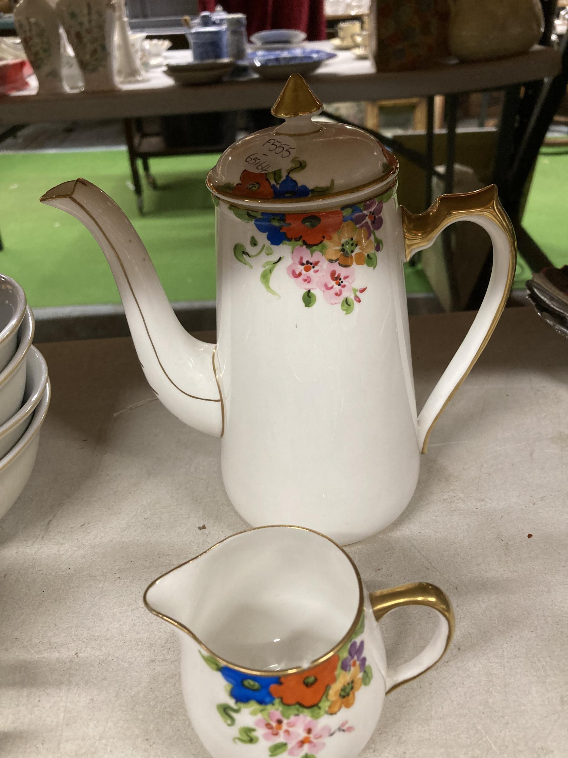 A VINTAGE CHINA COFFEE SET TO INCLUDE CUPS, SAUCERS, A COFFEE POT, AND CREAM JUG - Image 2 of 3