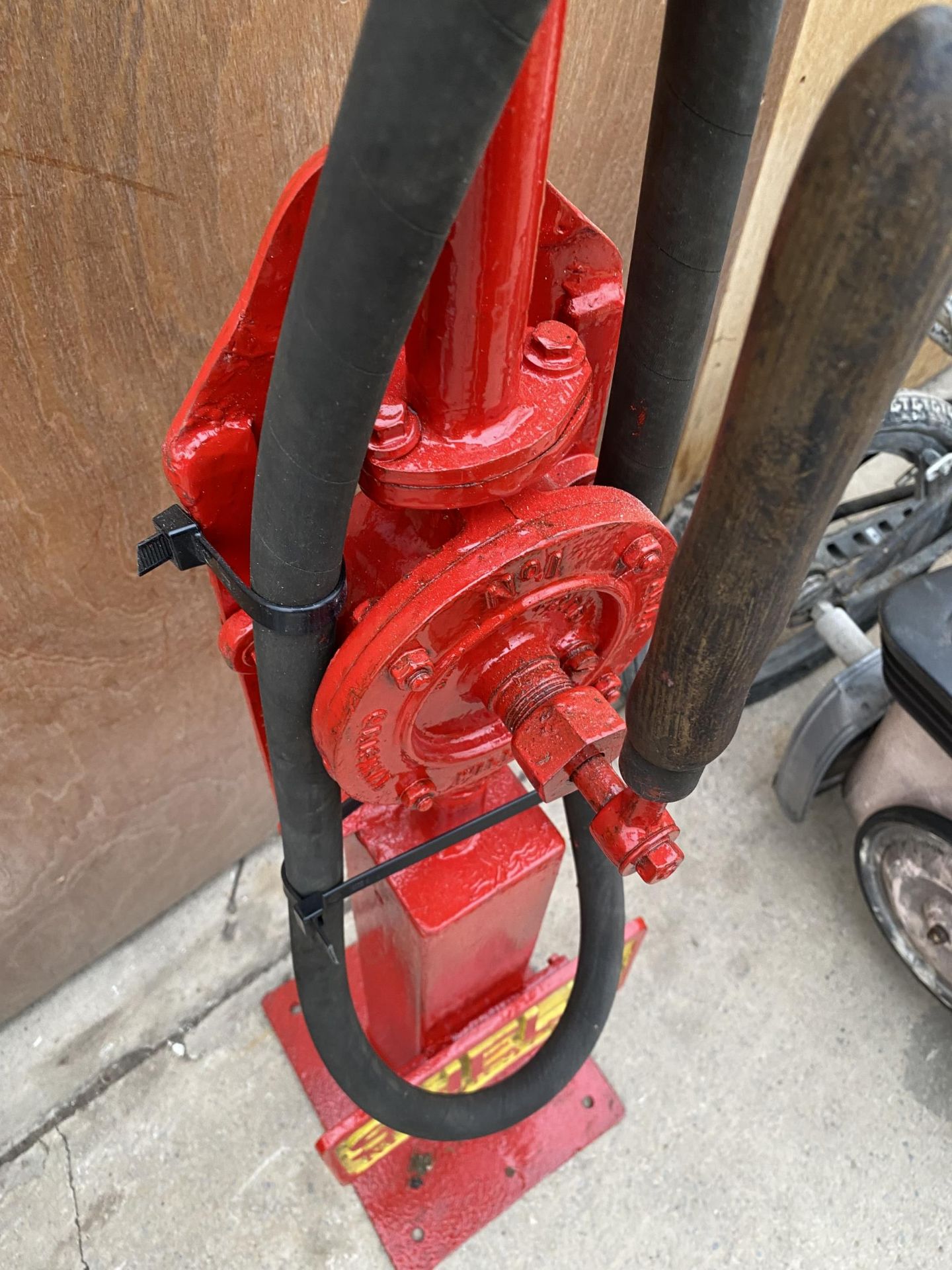 A SHELL PETROL PUMP WITH BRASS NOZZLE - Image 5 of 6