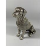 A LARGE HALLMARKED SILVER FILLED CAMELOT SILVERWARE LTD MODEL OF A SEATED LABRADOR, HEIGHT 15CM