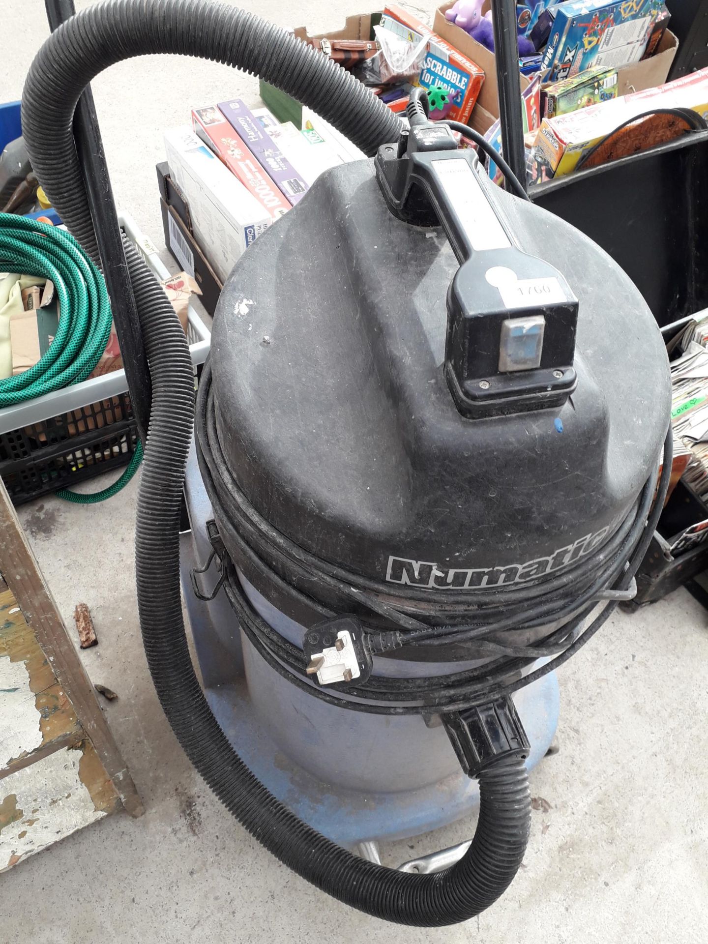 A NUMATIC INDUSTRIAL VACUUM CLEANER - Image 2 of 2