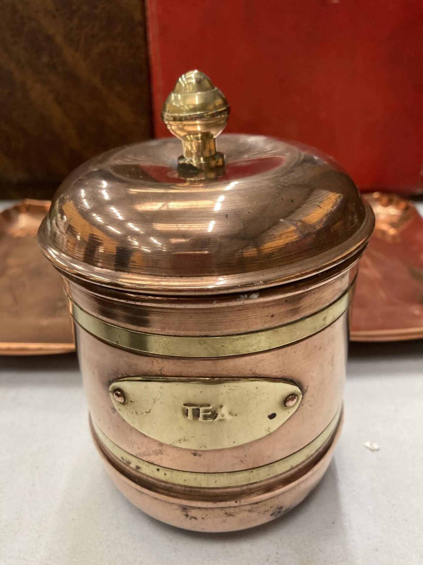 A COPPER ARTS AND CRAFTS/ART NOUVEAU TRAY AND A COPPER TEA CADDY - Image 2 of 3