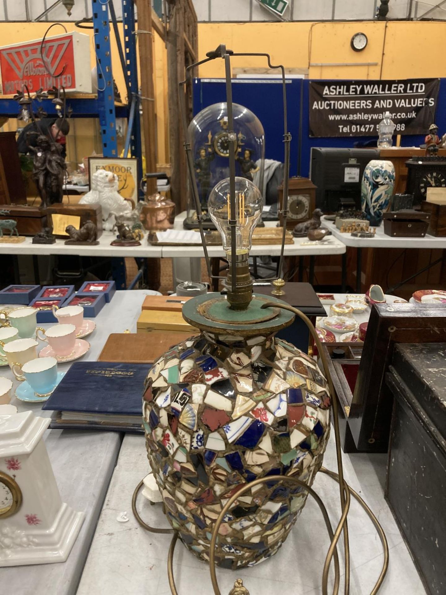 A LARGE 'MOSAIC' TABLE LAMP BASE HEIGHT 33CM