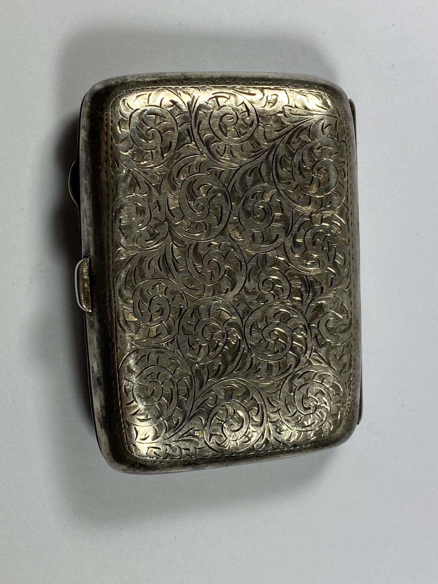 A BIRMINGHAM HALLMARKED SILVER CIGARETTE CASE, WEIGHT 81G - Image 2 of 3