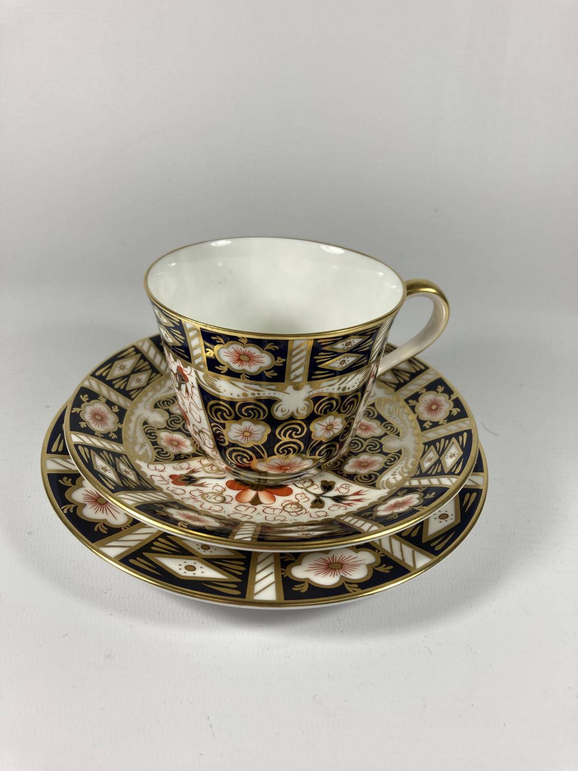 A ROYAL CROWN DERBY IMARI TRIO