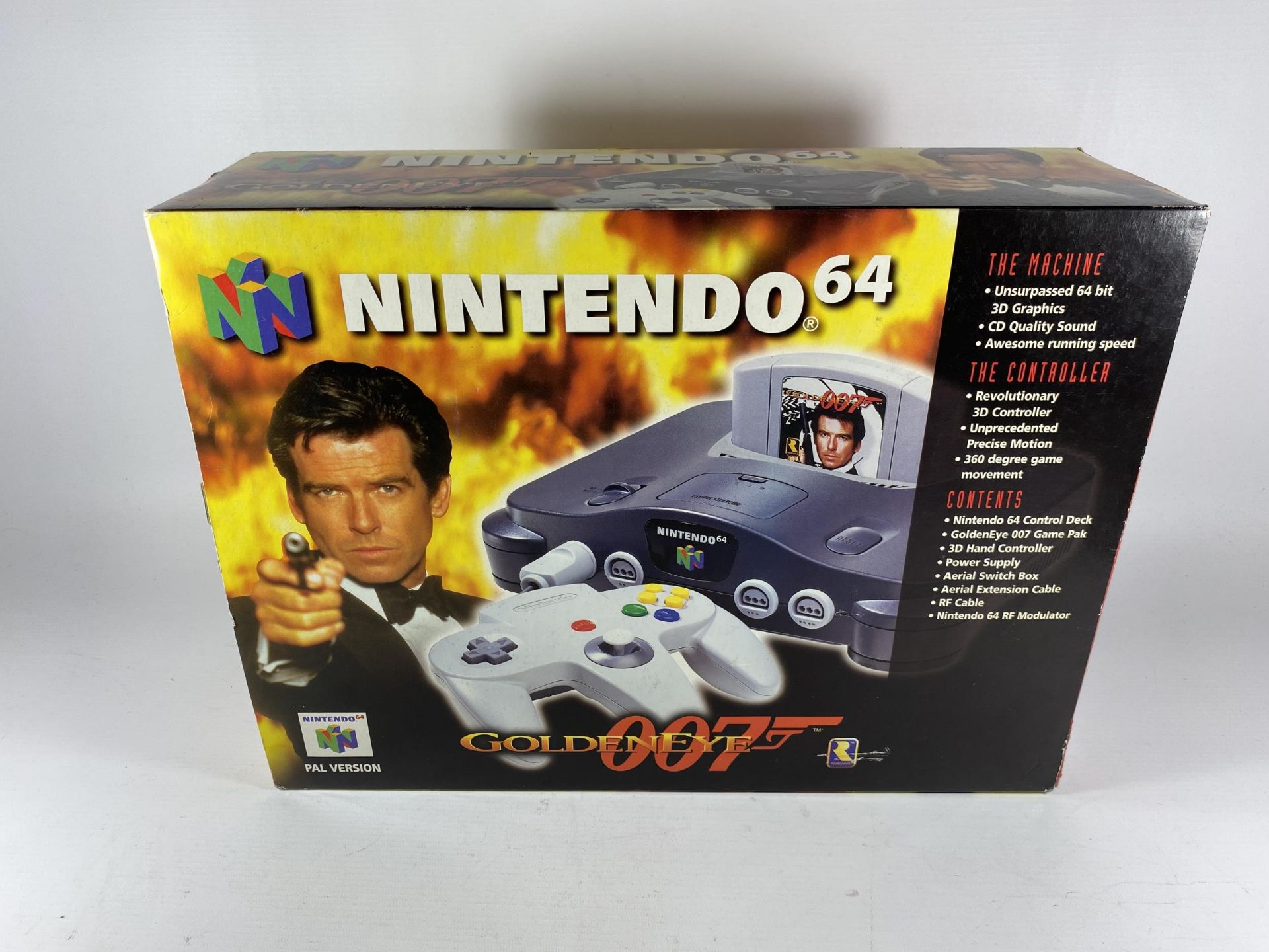 A BOXED RETRO NINTENDO 64 JAMES BOND 007 GOLDENEYE VERSION CONSOLE