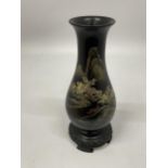 A MID 20TH CENTURY CHINESE FUZHOU BLACK LACQUERED GILT DESIGN VASE ON STAND, HEIGHT 21CM