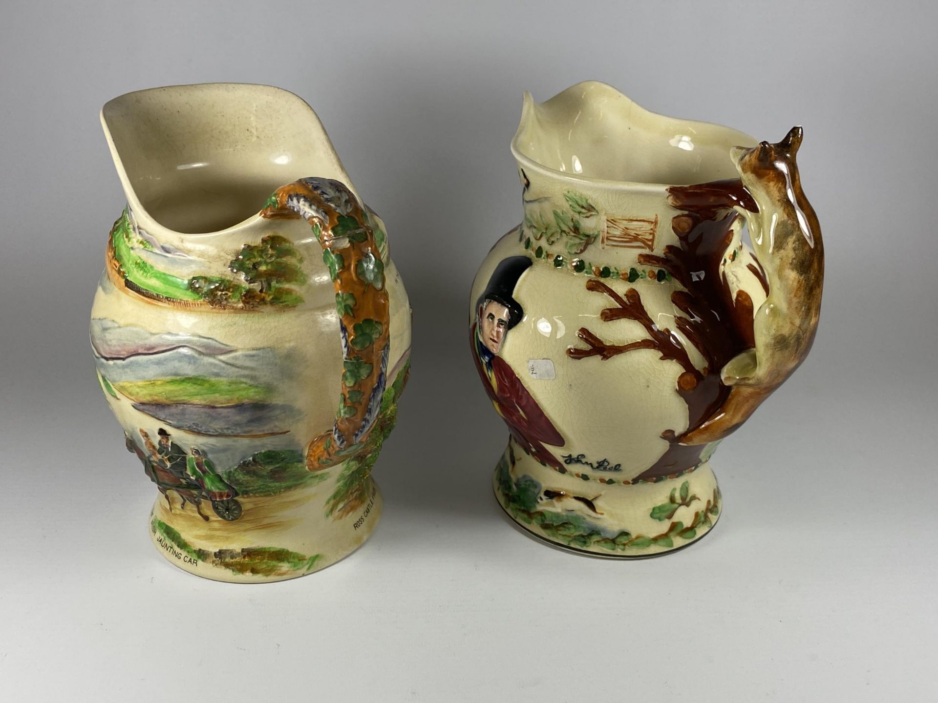 TWO VINTAGE CROWN DEVON FIELDINGS JUGS TO INCLUDE A MUSICAL EXAMPLE - Image 2 of 4