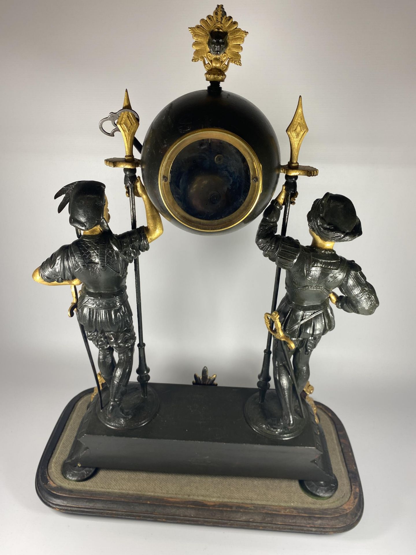 A FRENCH JAPY FERERES SPELTER TWO TRAIN DOMED CLOCK WITH TWIN FIGURAL DESIGN, DOME HEIGHT 64CM, WITH - Image 11 of 11