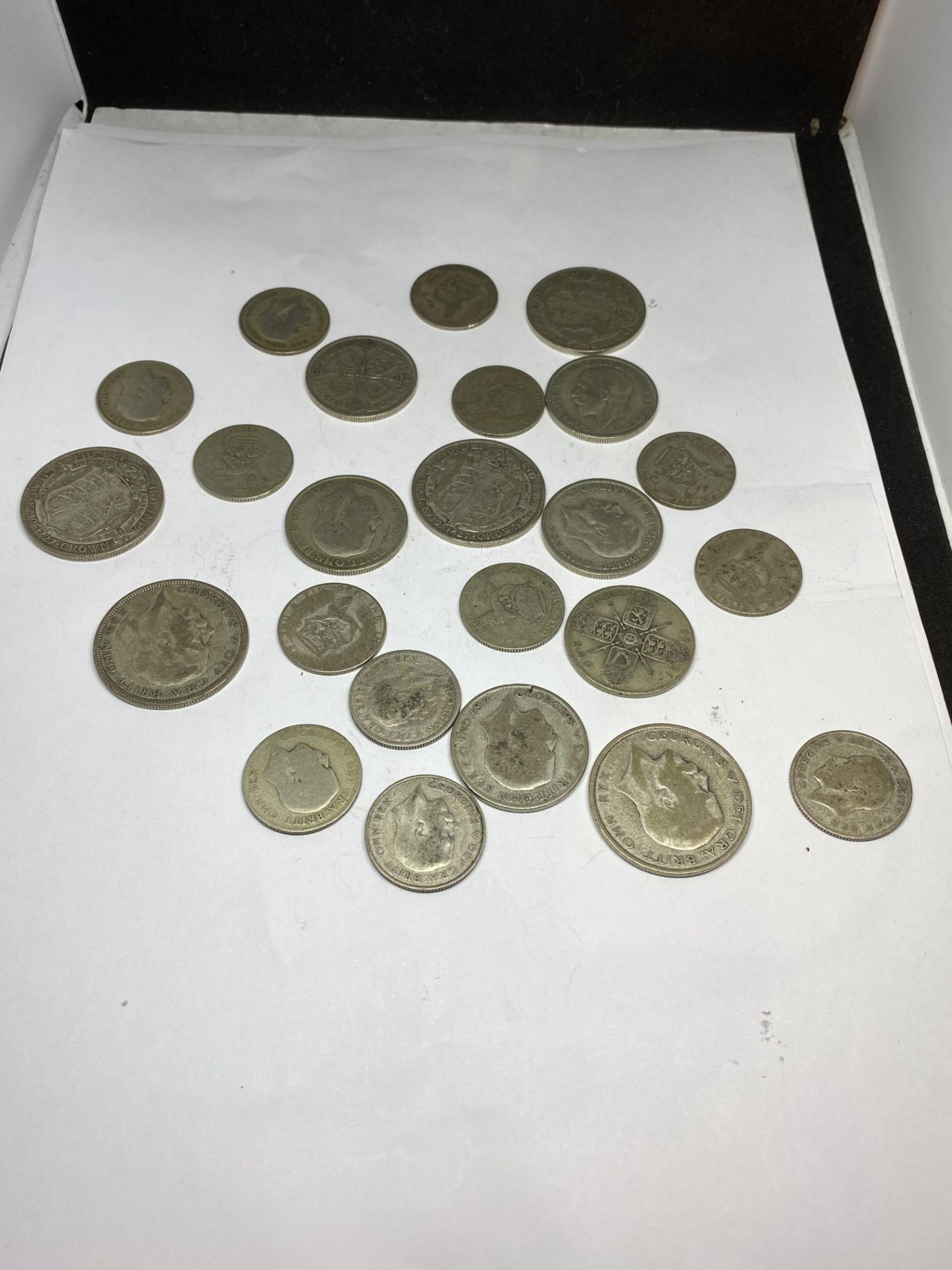 A LARGE QUANTITY OF SILVER COINS