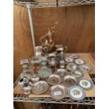A LARGE ASSORTMENT OF METAL WARE ITEMS TO INCLUDE JUGS, TANKARDS AND SAUCE BOATS ETC