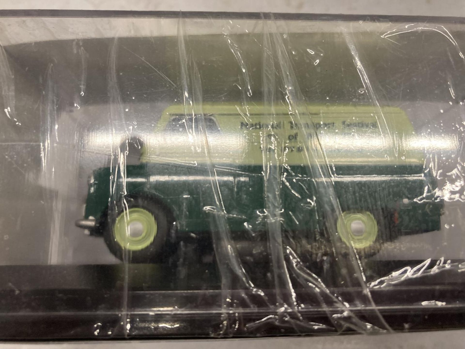 THREE BOXED LIMITED EDITION OF 2000 OXFORD DIECAST BEFORD VAN MODELS - Image 5 of 5