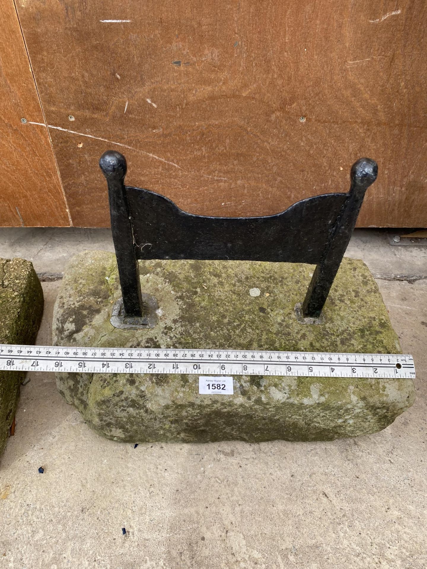 A METAL BOOT SCRAPER SET IN A PIECE OF YORK STONE - Image 4 of 4