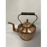 AN EARLY TO MID 20TH CENTURY COPPER KETTLE