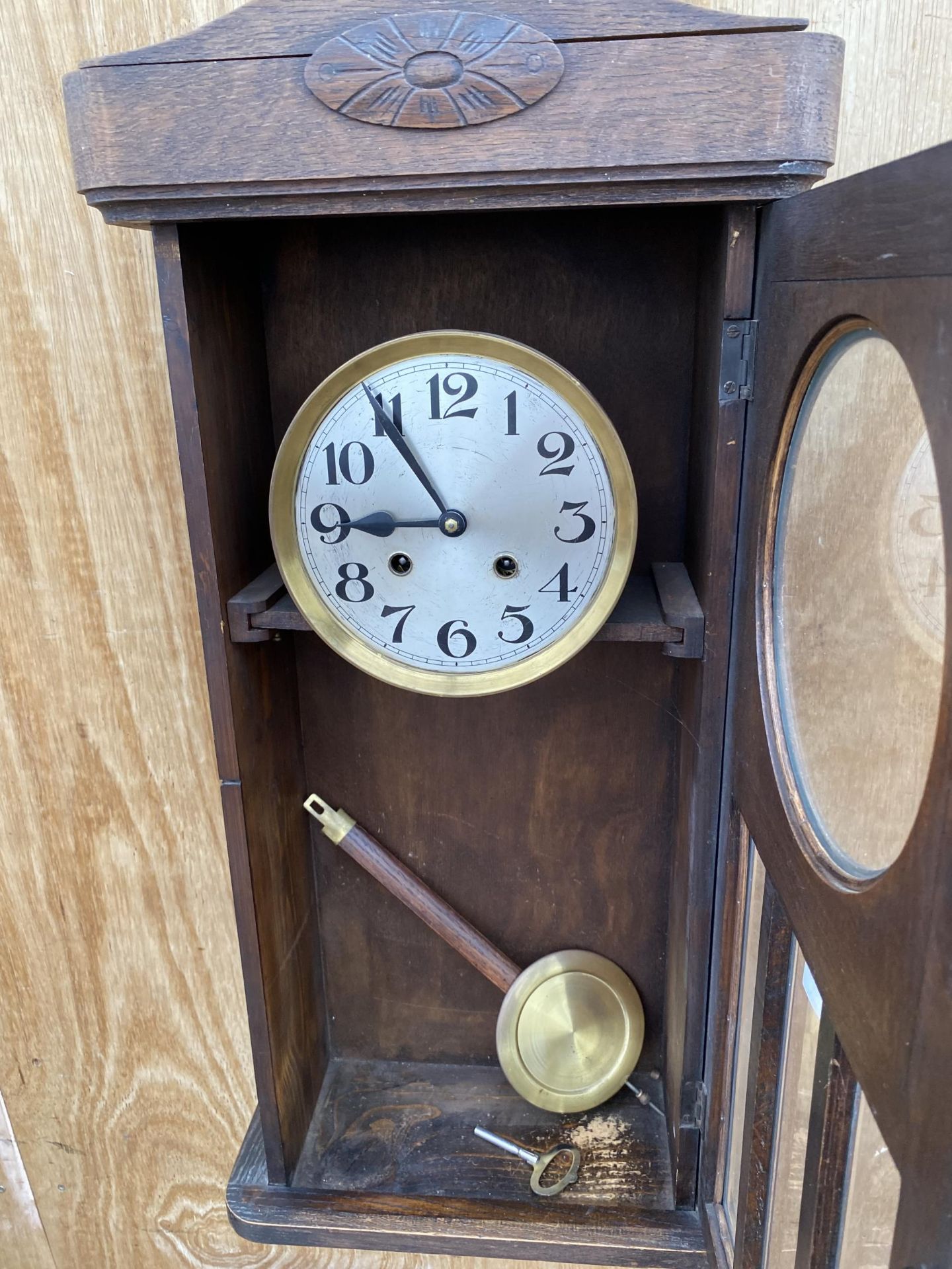 A VINTAGE OAK CASED VIENNA STYLE WALL CLOCK - Image 3 of 4
