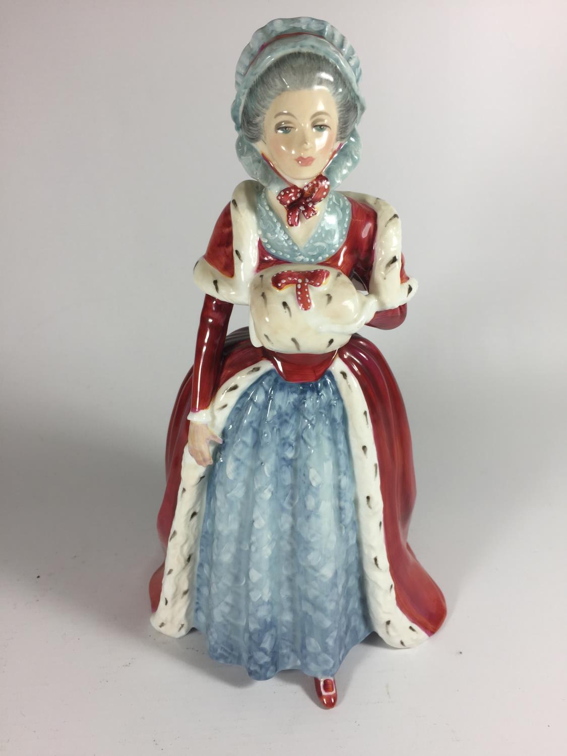 A ROYAL DOULTON 'COUNTESS SPENCER' HN3320 LIMITED EDITION FIGURE