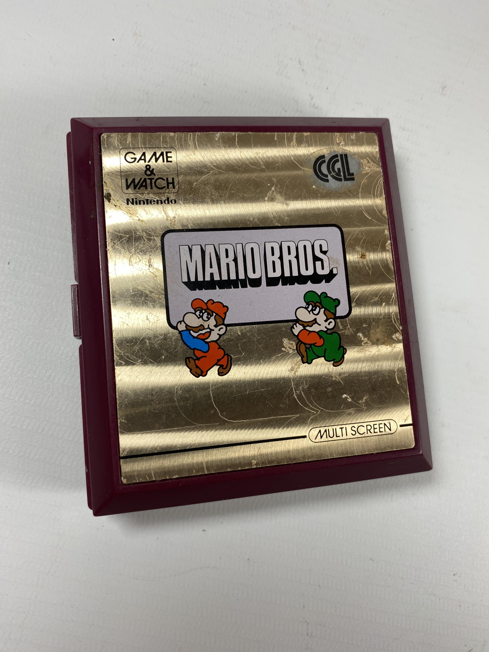 A NINTENDO MULTI SCREEN MARIO BROS GAME & WATCH