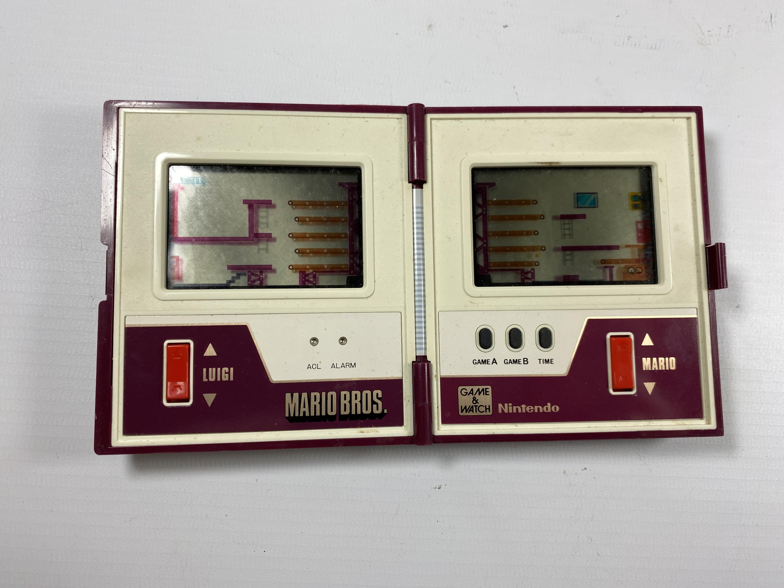 A NINTENDO MULTI SCREEN MARIO BROS GAME & WATCH - Image 3 of 3