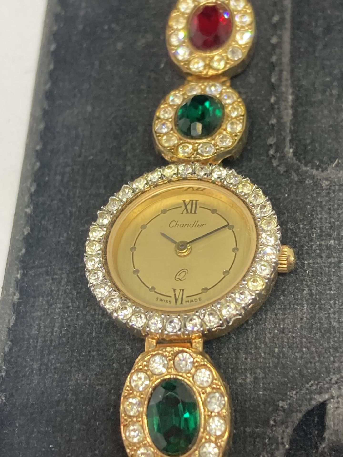 A LADIES CHANDLER JEWELLED WATCH WITH ORIGINAL POUCH - Image 2 of 3