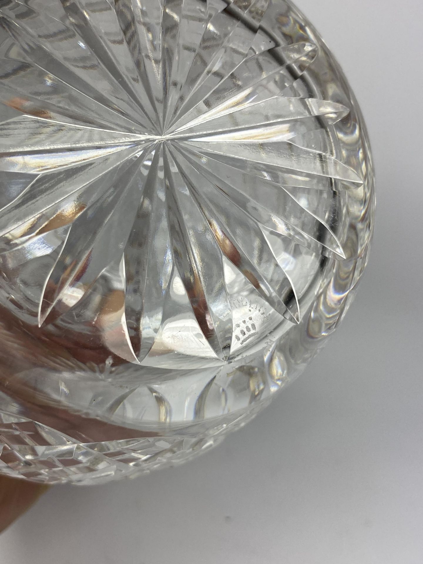 A ROYAL DOULTON CUT GLASS DECANTER - Image 2 of 2