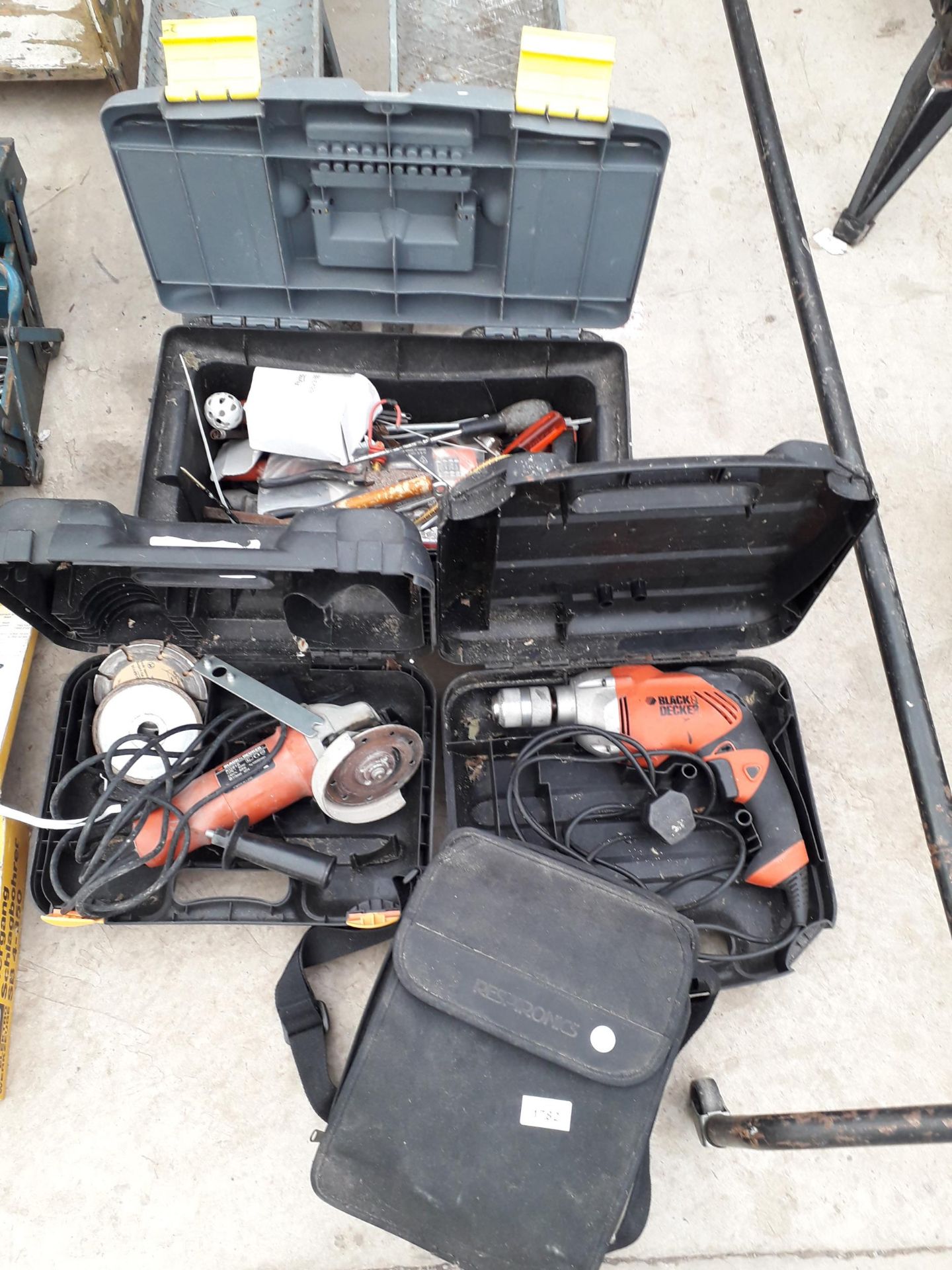 AN ASSORTMENT OF TOOLS TO INCLUDE A BLACK AND DECKER GRINDER AND DRILL AND TOOL BOX