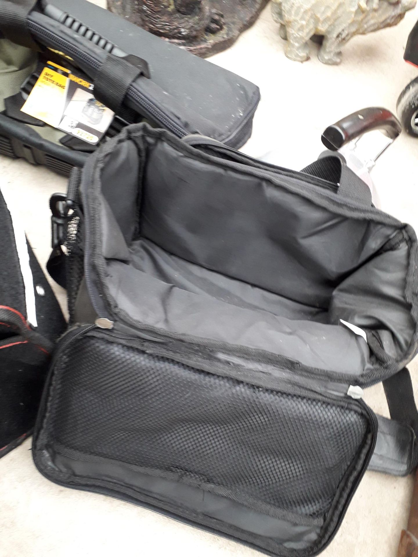 FOUR ITEMS TO INCLUDE AN AS NEW WORKZONE TOOL BAG, A STAINLESS STEEL KETTLE AND TWO FURTHER BAGS - Image 3 of 3