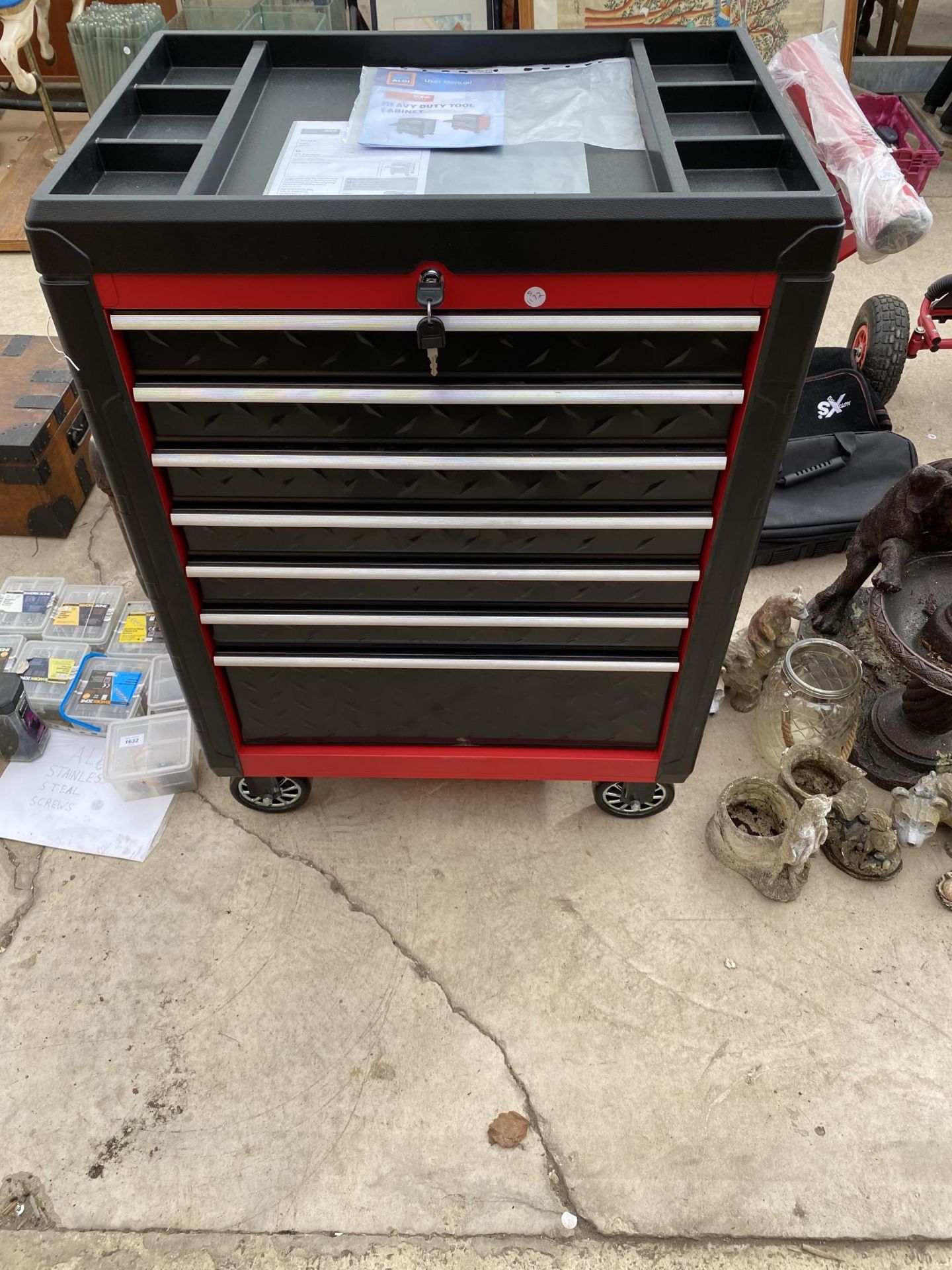 A HEAVY DUTY WORKZONE FOUR WHEELED TOOL CABINET