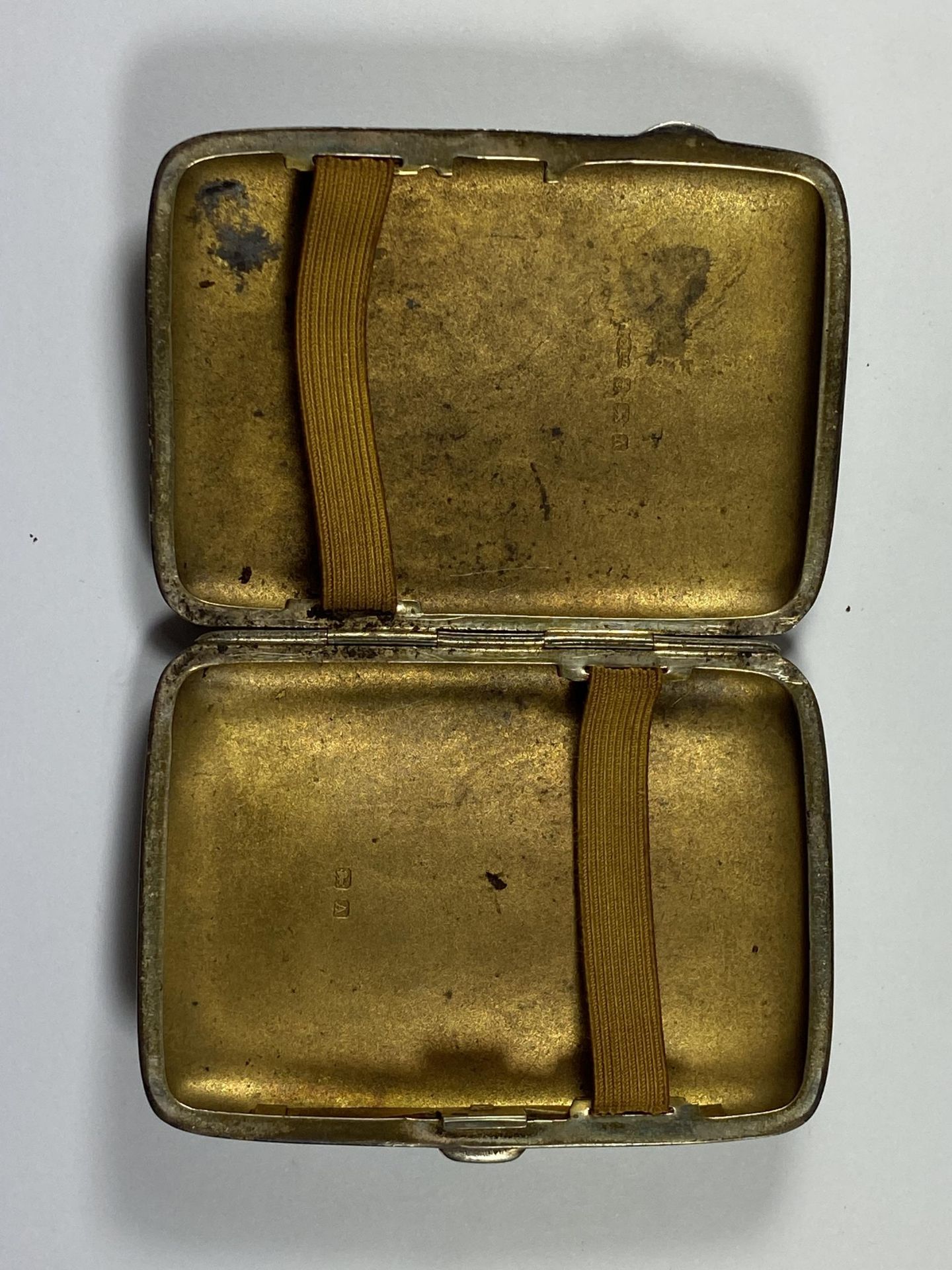 A BIRMINGHAM HALLMARKED SILVER CIGARETTE CASE, WEIGHT 81G - Image 3 of 3