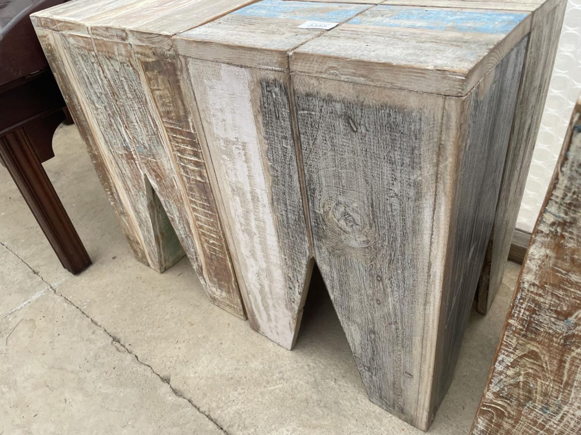 A PAIR OF INDIAN HARDWOOD LAMP TABLES, 13" SQUARE - Image 3 of 3