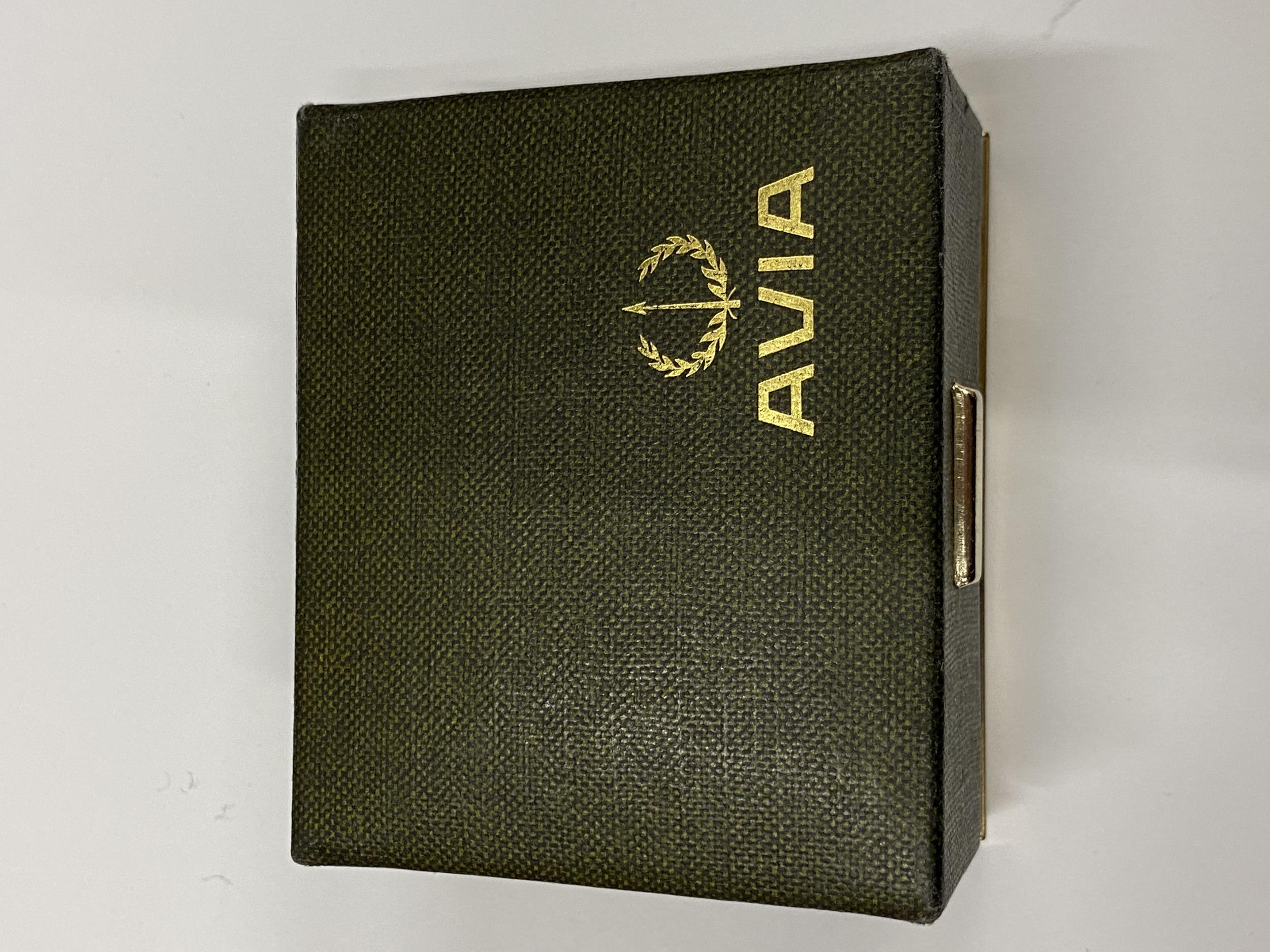 A GENTS 9CT GOLD CASED AVIA MANUAL WIND DATE WATCH WITH FLEXI STRAP IN ORIGINAL BOX - Image 7 of 7